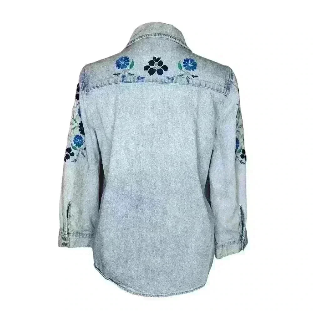 Lucky Brand Floral Embroidered Y2K Denim button down Women Size Small - Picture 2 of 7